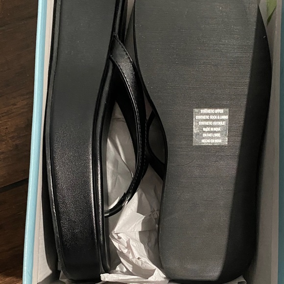 Seychelles Elegant Black Sandals - Picture 3 of 4